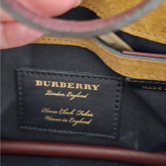 Burberry Small Macken Crimson Bag - Picture 15 of 16